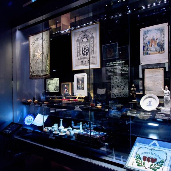 What Is A Woman Freemason Called