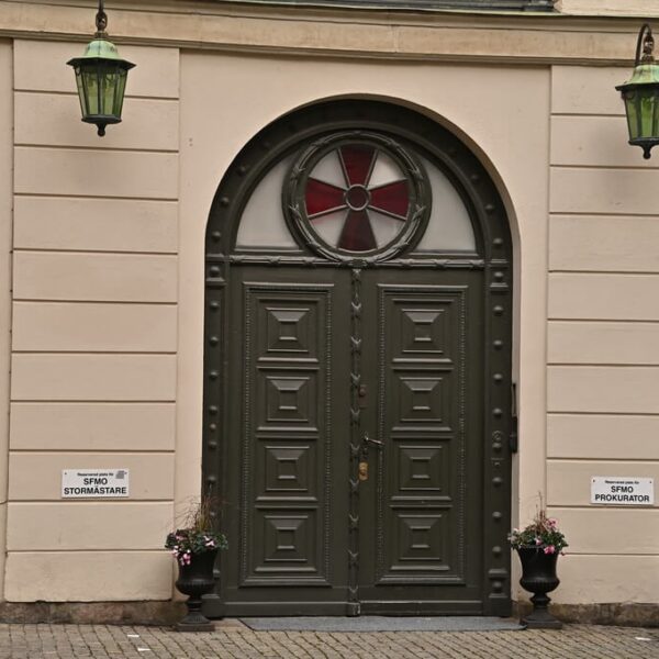 What Do Freemasons Do When They Meet