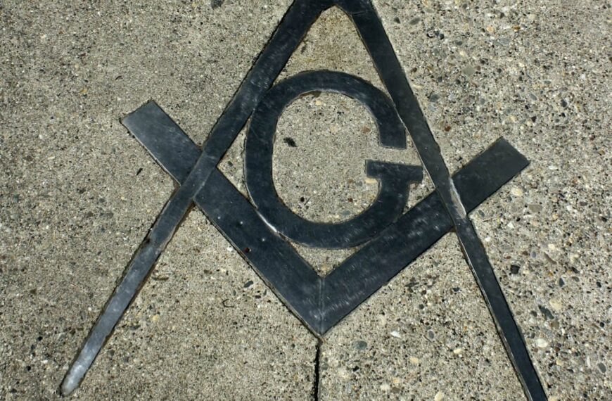 How To Dispose Of A Masonic Apron