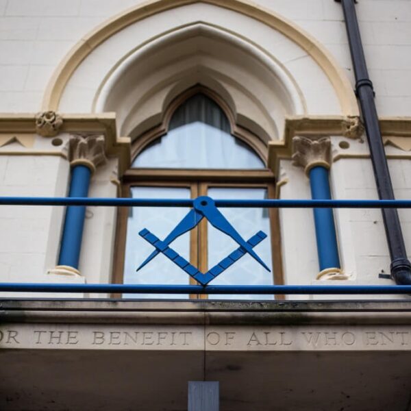 What Is The Free Mason About